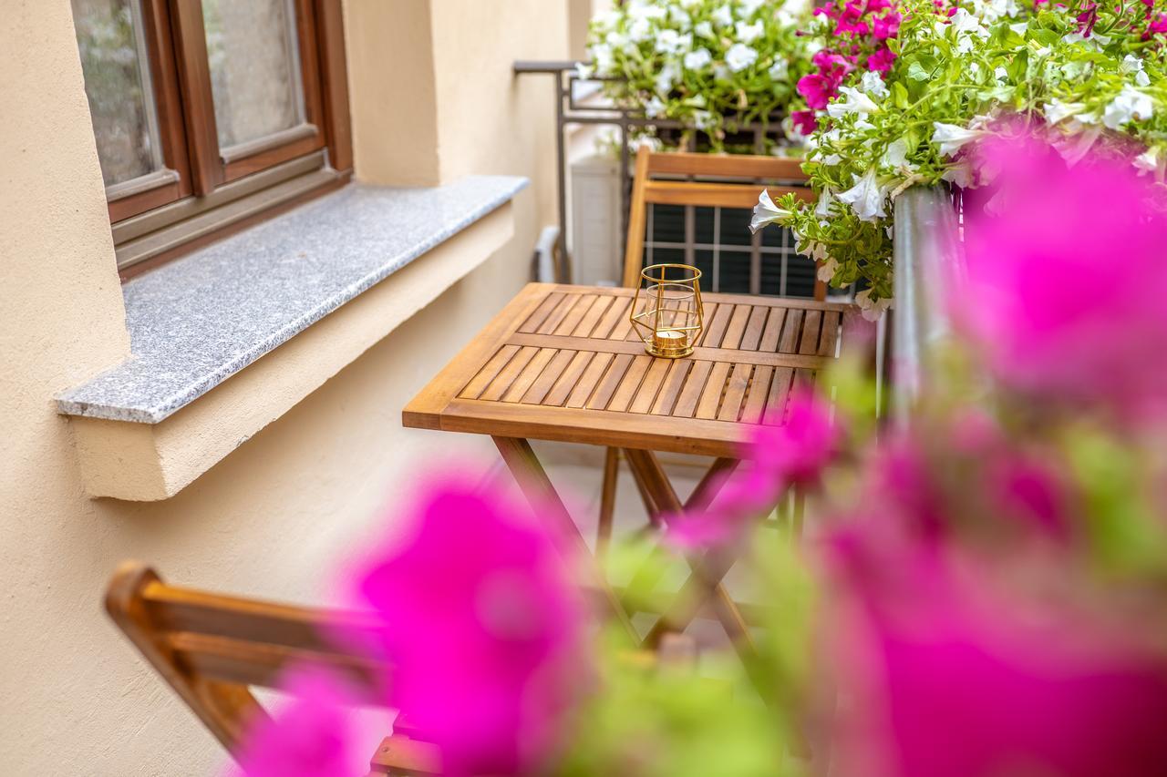 Bucharest Boutique By Jullie Aparthotel Exterior photo