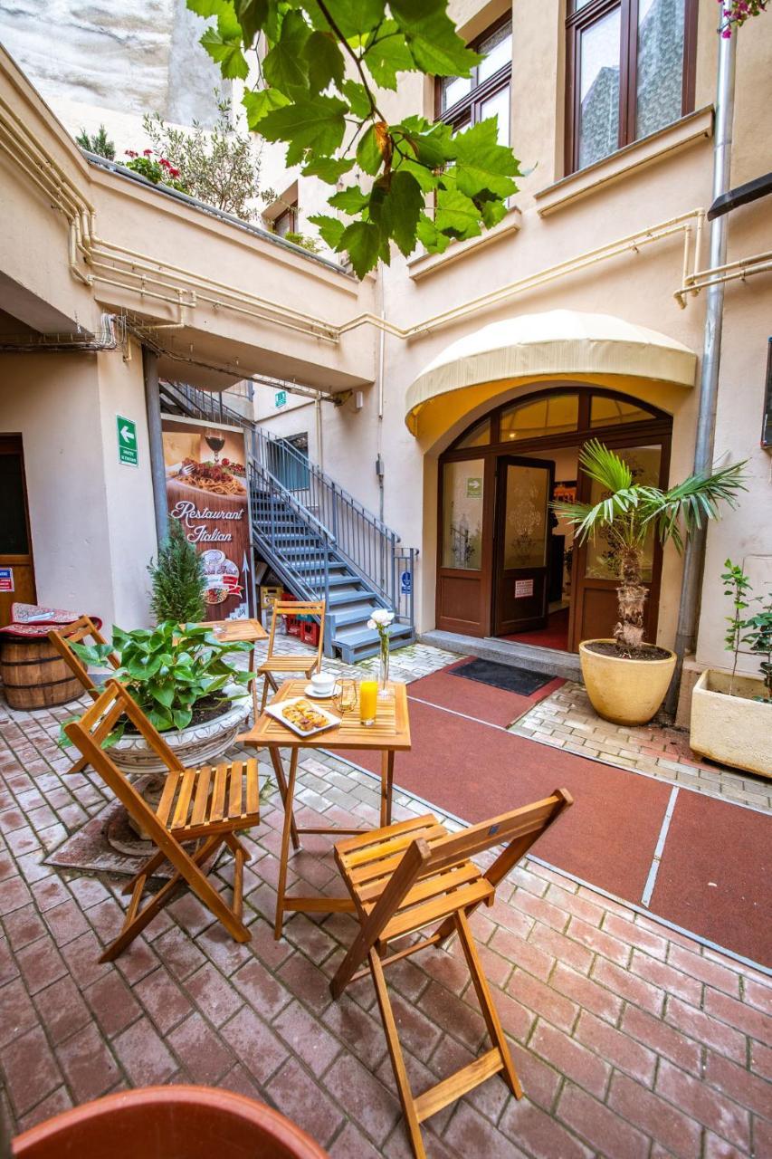 Bucharest Boutique By Jullie Aparthotel Exterior photo